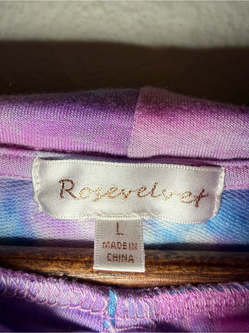 Rosevelvet Tie Dye Cropped Hoodie - Large - Picture 6 of 7